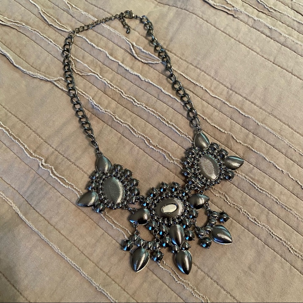 Large Vintage Style Diamond Statement Necklace - Picture 4 of 4